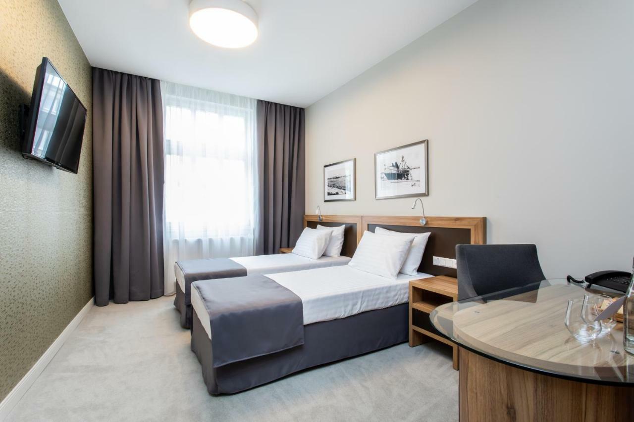 Jakubowy Hotel غدينيا المظهر الخارجي الصورة
